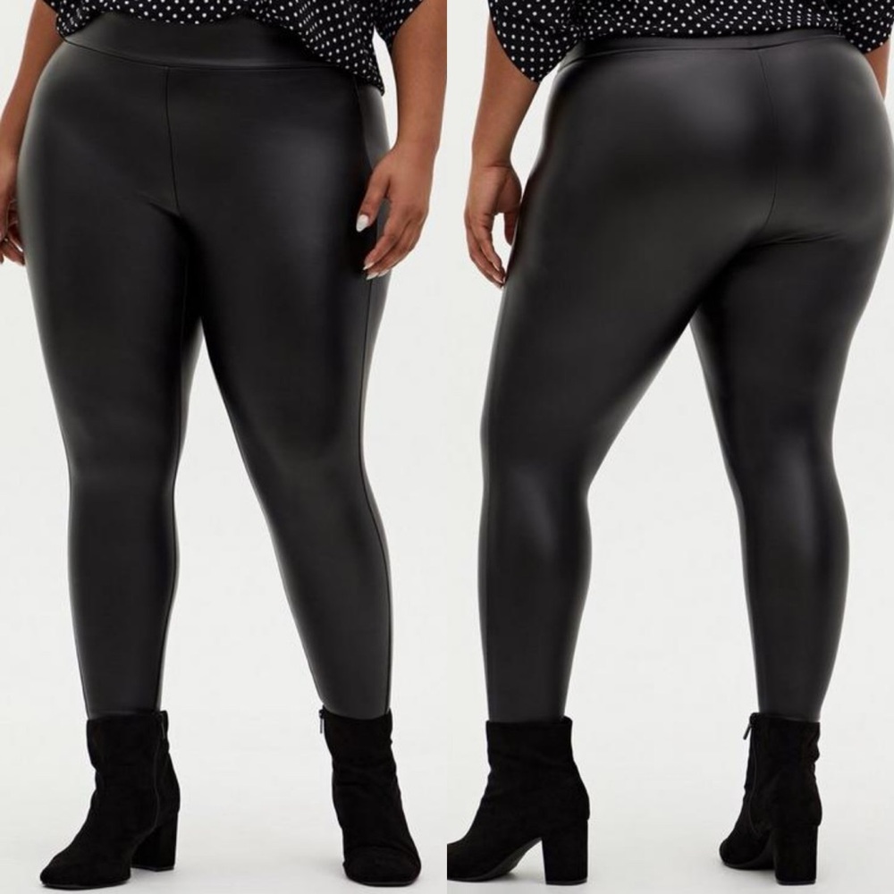 Torrid | Studio Slim Fix Black Faux Leather & Premium Ponte Pull-On Pixie Pant